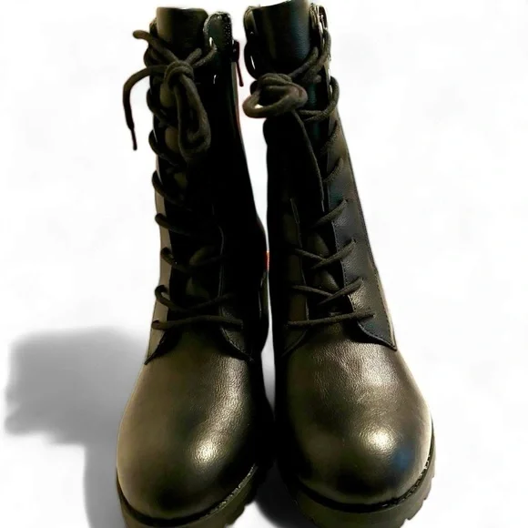SUN +STONE Women's Sheilaa Lace-Up Zip Lug Combat Booties Sz 9.5 NWOT - Picture 4 of 6